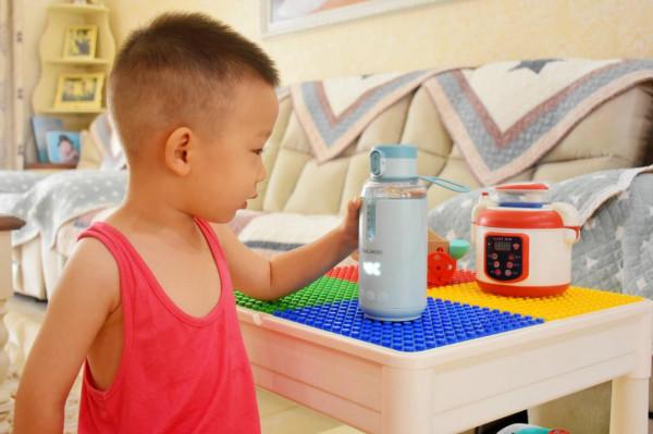 無線便攜，智慧恆溫。帶娃外出喝水、泡奶的最佳解決方案