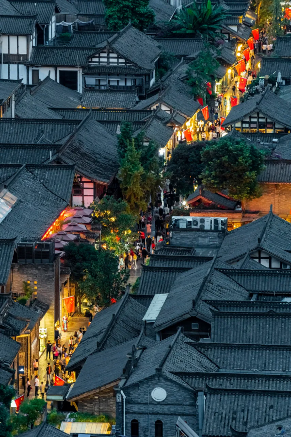 國內“專坑遊客”的10大美食街，你去過幾個？