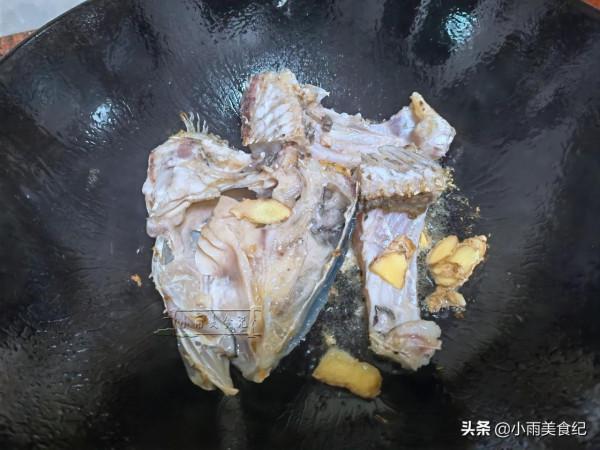 家裡有孩子的這湯要常做，蛋白質含量高營養滋補，湯汁濃白味道鮮