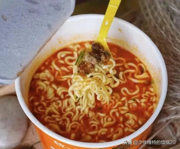 逛超市，這5款速食多囤點，口味獨特，比康師傅好吃，便宜又實惠