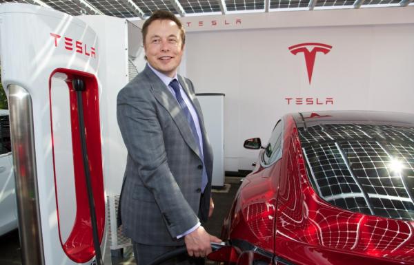 大眾CEO竟是";特吹";?迪斯:很欣賞馬斯克,目標2025年超越特斯拉 大眾CEO竟是";特吹";?迪斯:很欣賞馬斯克,目標2025年超越特斯拉