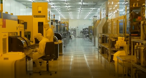 美韓聯合將日本晶片逼入絕境，晶片大佬為復仇投奔中國紫光集團