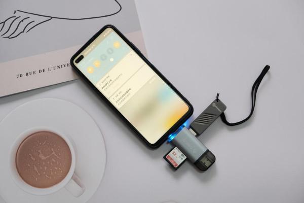 數碼好物｜出門拍攝，帶上這款讀卡器就能馬上看圖