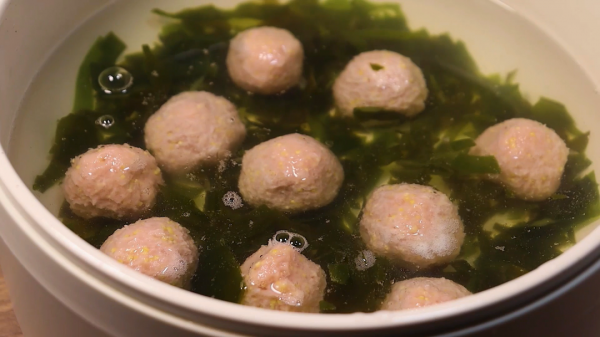 小米這樣做太香了,比火腿腸好吃,比煮粥營養,挑食寶寶能吃一碗 小米這樣做太香了,比火腿腸好吃,比煮粥營養,挑食寶寶能吃一碗