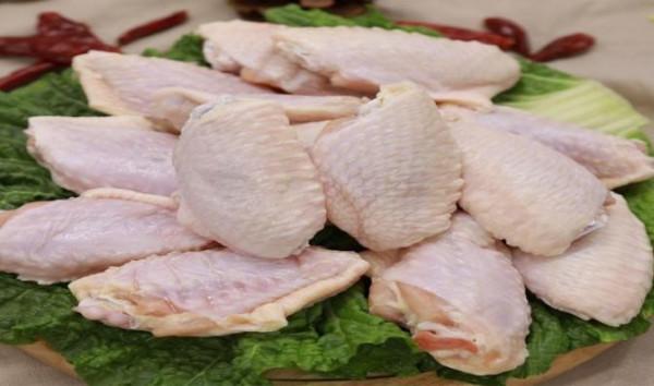 超市裡的冷凍雞腿都是從哪來的？為啥從不斷貨？看完就懂了