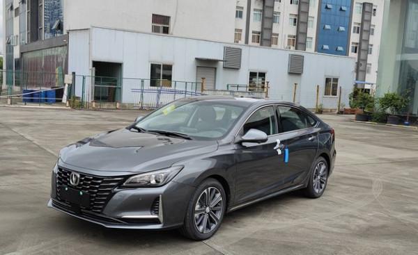 外觀更運動/內飾更最佳化 新款銳程cc實車曝光