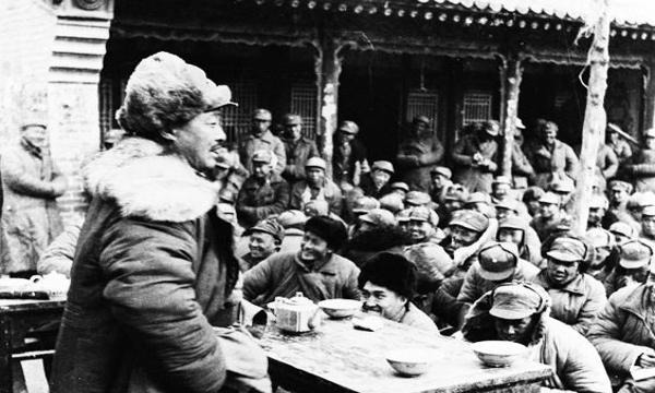 日軍少將偷襲賀龍指揮部，賀龍不按套路出牌，少將被斃殲日軍2000