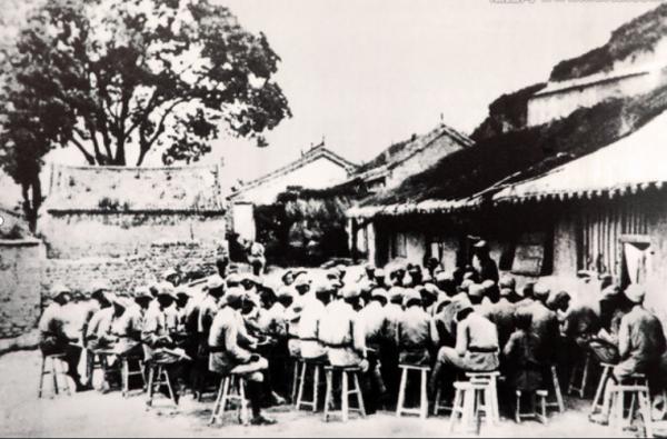 1971年一老漢來到濟南軍區,被哨兵攆走,司令楊得志:趕緊請回來 1971年一老漢來到濟南軍區,被哨兵攆走,司令楊得志:趕緊請回來