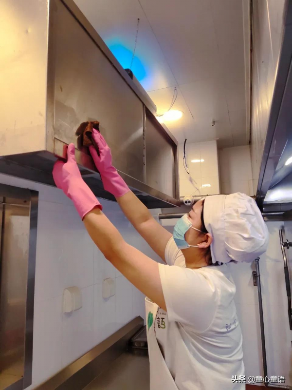 「童心童語托育」聊一聊托育機構的安全與衛生那些事兒