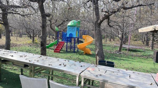 自從來到這，我把市裡的房子給賣了