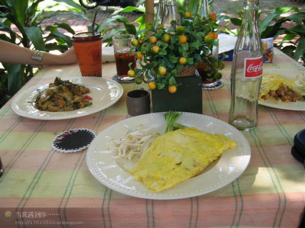 暹羅國,絢藍中的濃綠 暹羅國,絢藍中的濃綠