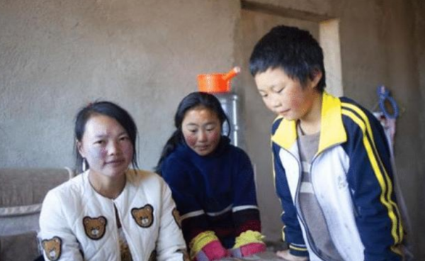 3年前那個走4.5公里山路上學,滿頭冰花的男孩,後來過得怎樣? 3年前那個走4.5公里山路上學,滿頭冰花的男孩,後來過得怎樣?