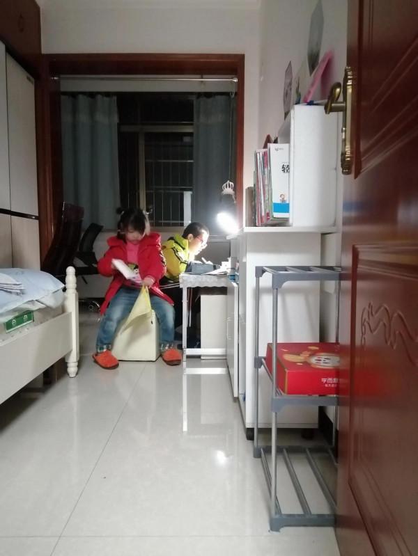 我與媽媽一起佈置的書房 我與媽媽一起佈置的書房