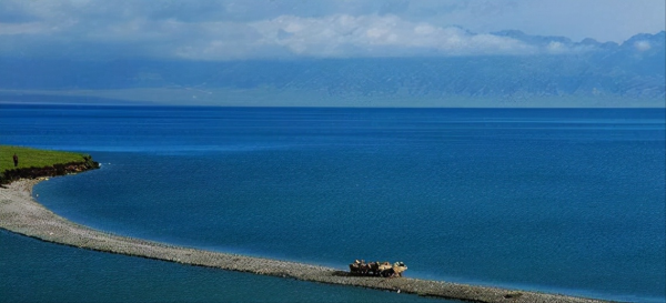 新疆深處的明珠,天鵝常在裡面跳舞,被稱“太平洋最後一滴眼淚” 新疆深處的明珠,天鵝常在裡面跳舞,被稱“太平洋最後一滴眼淚”
