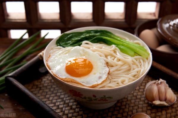 糖尿病人不敢吃飯,就吃“降糖麵條”?這樣真的不會升糖嗎? 糖尿病人不敢吃飯,就吃“降糖麵條”?這樣真的不會升糖嗎?