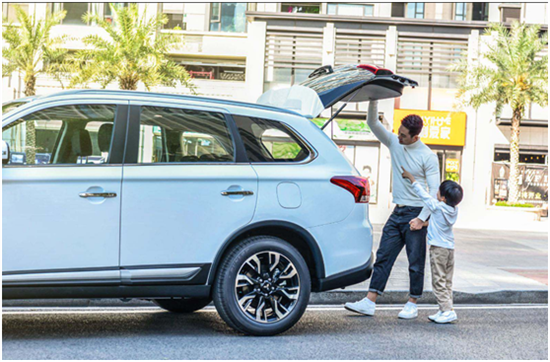 城市奶爸的正確用車姿勢，趕緊對號入座