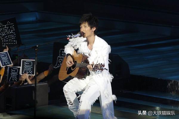 六屆快男冠軍今昔對比:有人改名難改運,有人變臉認不出,差距大 六屆快男冠軍今昔對比:有人改名難改運,有人變臉認不出,差距大