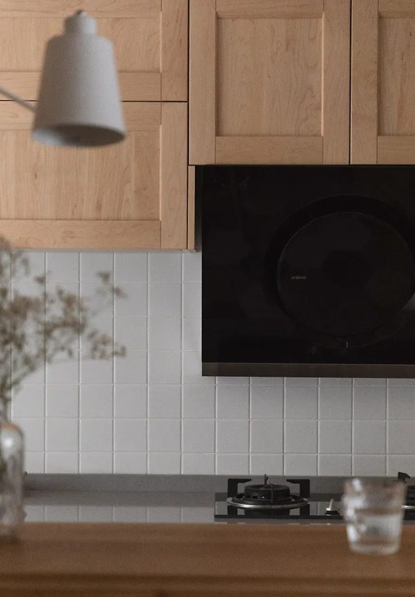 122㎡簡約原木風格新房裝修，復古半牆設計文藝清新