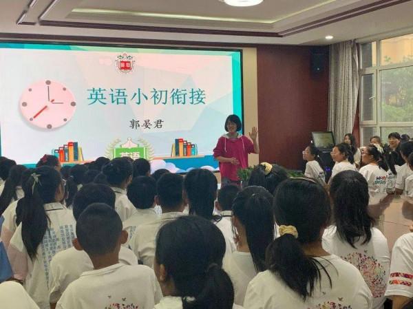 雙減落地之後，“英語地位”斷崖式下跌，一週8節課只剩下2節