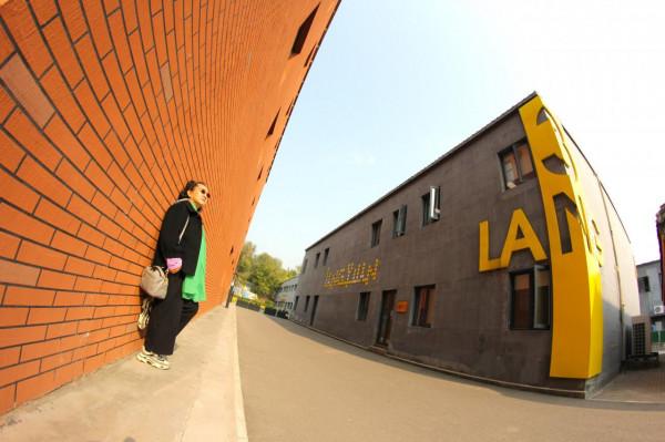 北京新晉網紅藝術區，門票停車都免費，緊挨墓地卻人氣火爆