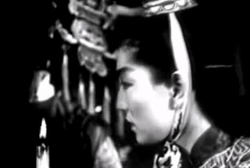 八版寶玉寶釵大婚，誰成就了“金玉良緣”美名，誰陰氣森森像鬼片