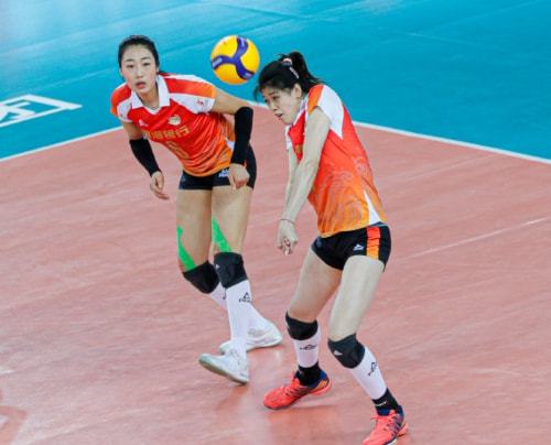 爆出大冷門！女排1米83黑馬主攻出爐，入選最佳陣容搭檔李盈瑩