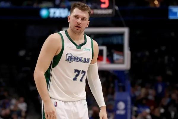 美媒列出了年薪1000-2500萬美元中最好的30名球員,誰的年薪偏高 美媒列出了年薪1000-2500萬美元中最好的30名球員,誰的年薪偏高