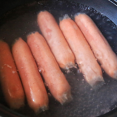 第一次嘗試熱狗麵包卷｜超級柔軟，沒想到這麼好吃