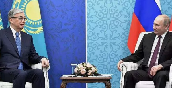 迷霧下權力遊戲的真相：暗潮湧動的哈薩克