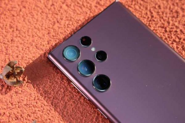 現場快速上手：玩了十幾臺三星S22系列後種草了？