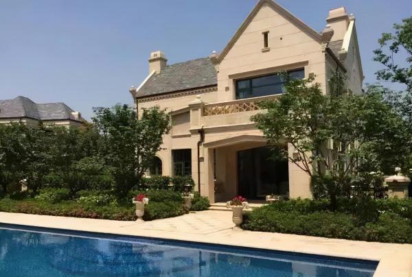 石材別墅外牆實景案例，耐用又美觀