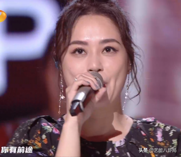 明星花式慶祝臘八節：劉詩詩曬六連拍，鞠婧禕搬磚，賈乃亮最心酸