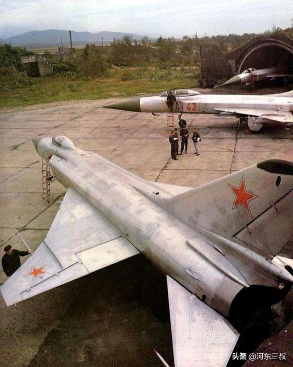 客機殺手蘇15，殲8II的蘇聯假兄弟，從未實戰卻屢次擊落客機