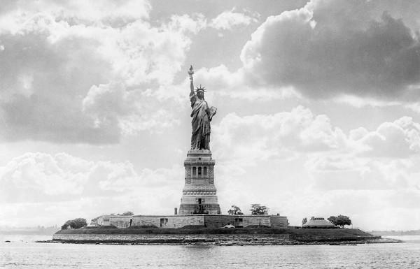 越戰時期，越南女子與美國士兵生下女兒，分離44年後母女終於重逢