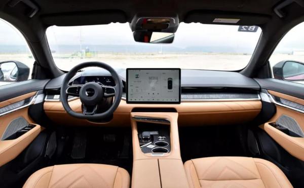 全新一代路虎攬勝官圖曝光；賽那SIENNA將於10月30日正式上市