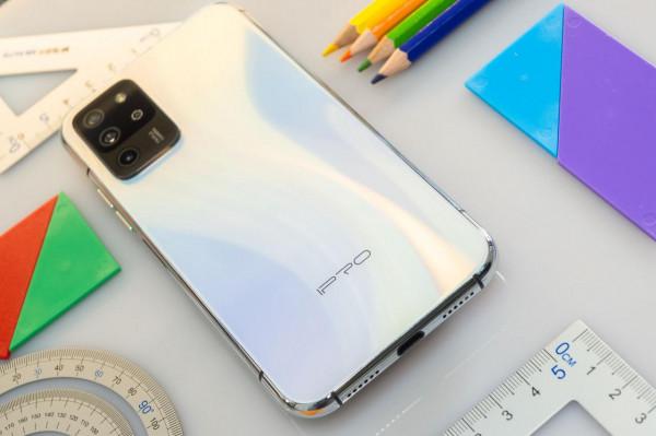 IPRO學生手機P100圖賞:讓小朋友養成自律習慣的手機 IPRO學生手機P100圖賞:讓小朋友養成自律習慣的手機