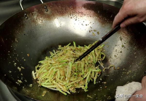 冬天蘿蔔是個寶，學會這4種做法，簡單美味，天天吃都不膩