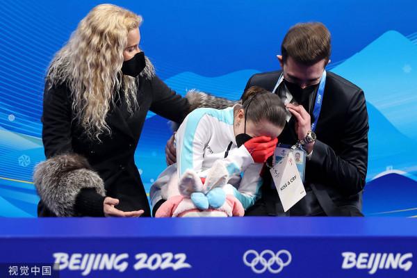 冠軍可賀，摔倒的女孩更讓人揪心