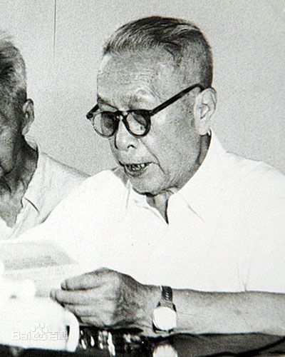 解放後，一農民到湖南省政府大廳，指著毛主席畫像說：那是我的兵