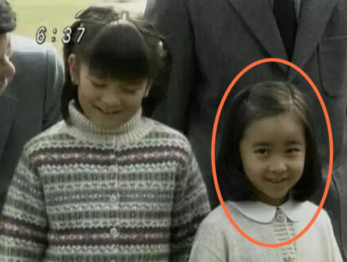 假笑機器佳子公主：被迫拋棄愛好迎合國民，整日活在母親的管控中