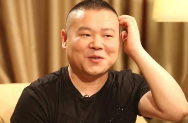 德雲社郭德綱愛徒岳雲鵬，再次被《人民日報》點名，是因為什麼？