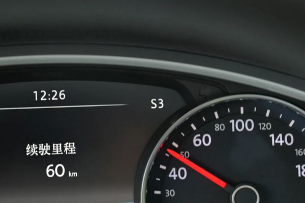 3.0T+8AT+四驅的二手大眾途銳,23.68萬唾手可得 3.0T+8AT+四驅的二手大眾途銳,23.68萬唾手可得