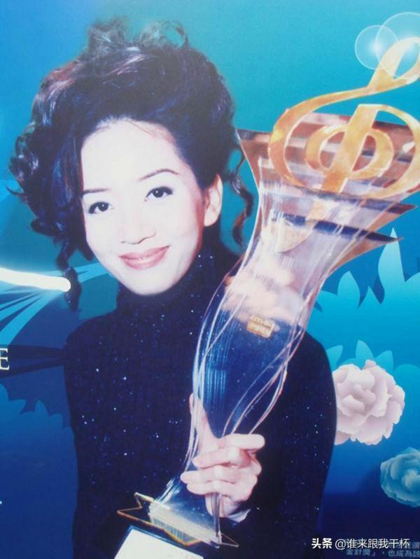 梅豔芳有多受寵，“三大詞匠”輪番填詞，去世後黃霑寫千字悼文