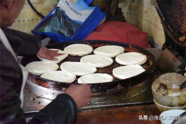 老酵母發麵容易酸，很多人駕馭不了，大叔20年經驗，只教2個絕招