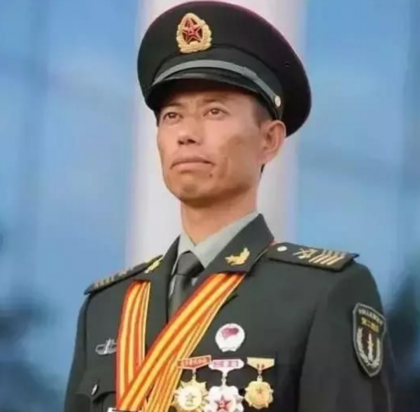 &OpenCurlyDoubleQuote;兵王&rdquo;王忠心：妻子&OpenCurlyDoubleQuote;笑話&rdquo;只長鬍子不長職位，退役後過得如何