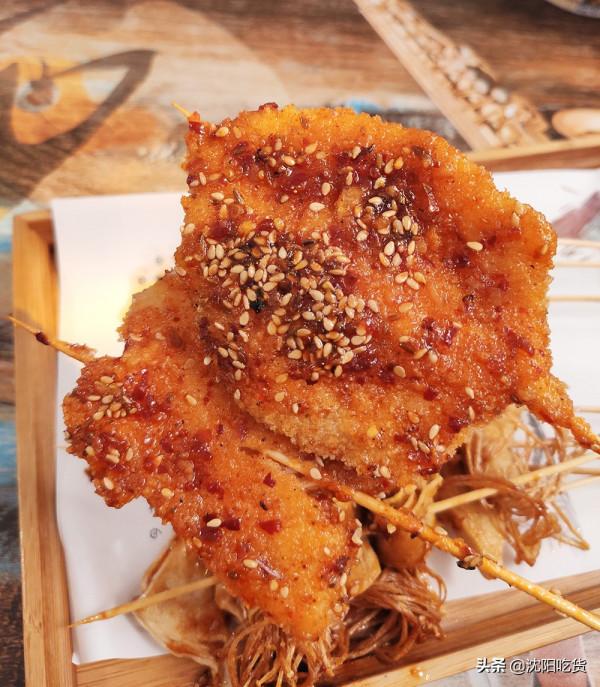 從環境餐具炸串主食上並沒有懷舊感覺，為啥叫懷舊炸串