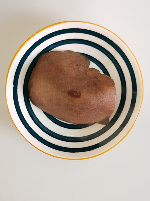 冬季女性多吃：豬肝，牛肉，紅豆，南瓜，花生補氣補血養生美容