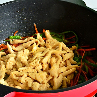 下飯神器魚香肉絲，拌飯還能吃三碗