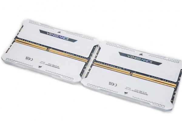 桌面上的武直&mdash;&mdash;5800X&plus;索泰3080天啟&plus;TT阿帕奇MINI機箱裝機