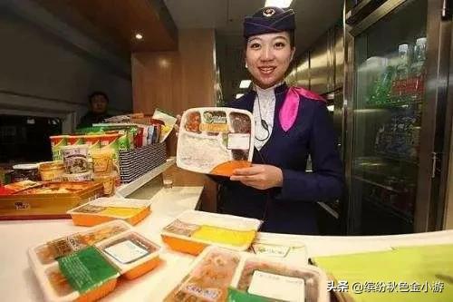 除自帶餐食、買盒飯、去餐吧吃外,這兩種火車上用餐方法您用過嗎 除自帶餐食、買盒飯、去餐吧吃外,這兩種火車上用餐方法您用過嗎